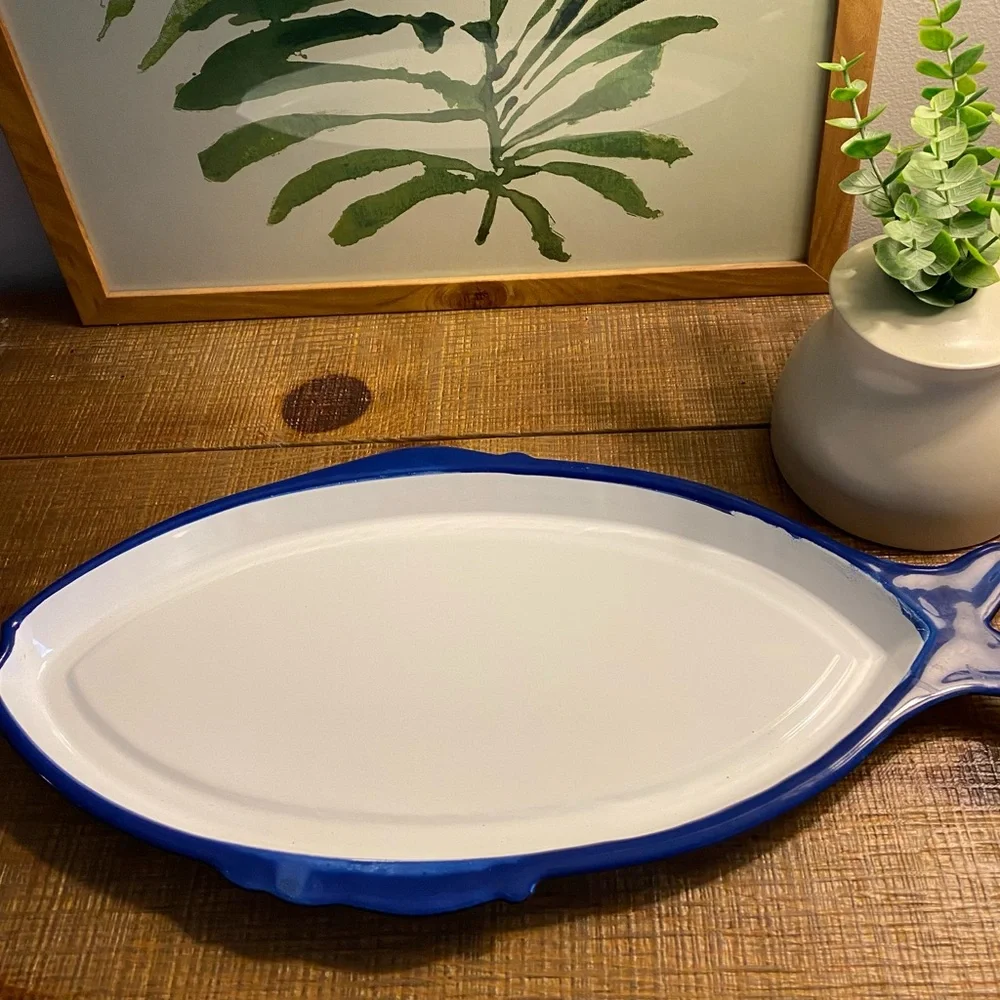 Creative Co-Op Blue and White Enamel Fish-Shaped Dish